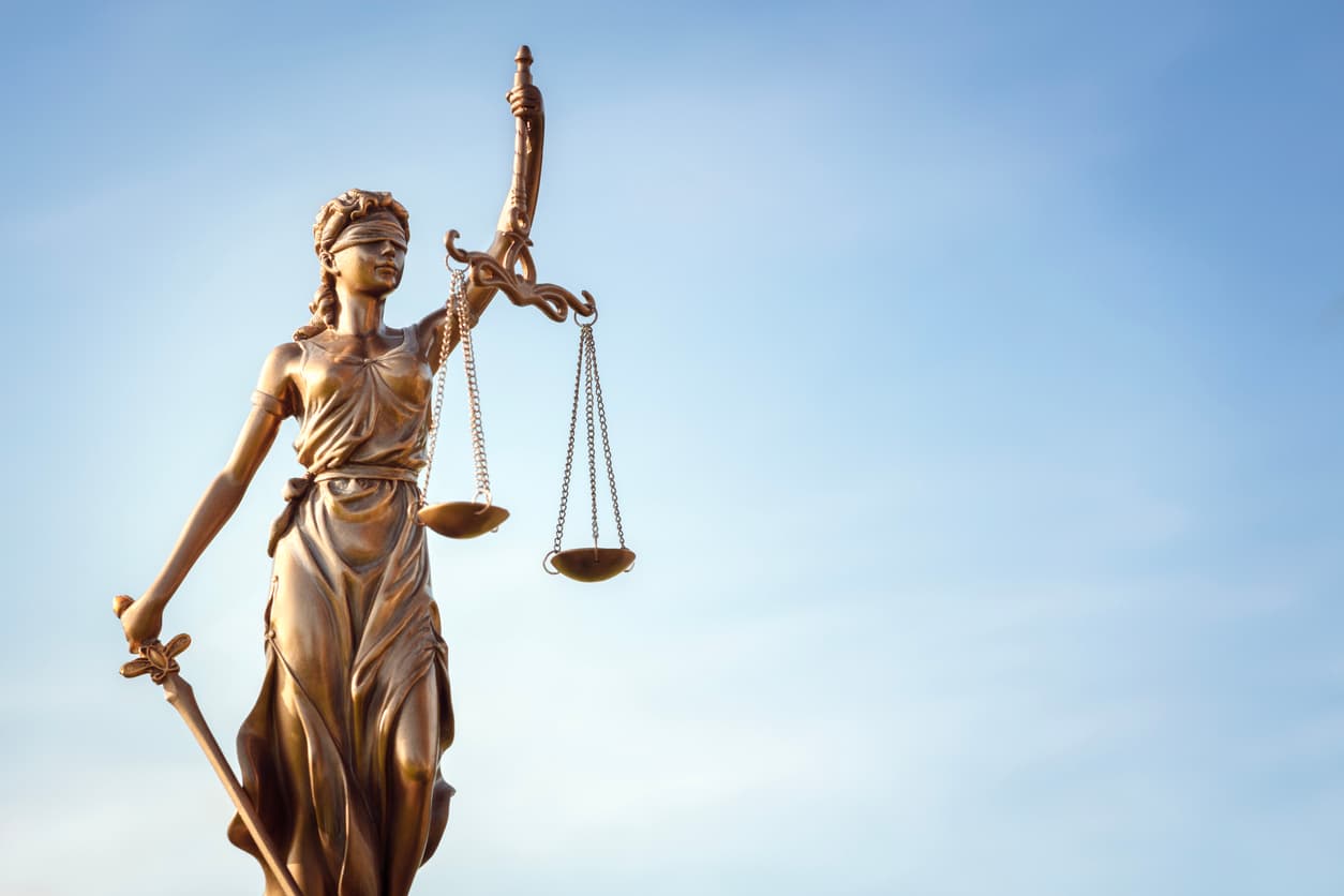 Grenzüberschreitende Rechtsdurchsetzung – Kanzlei BAUMFALK