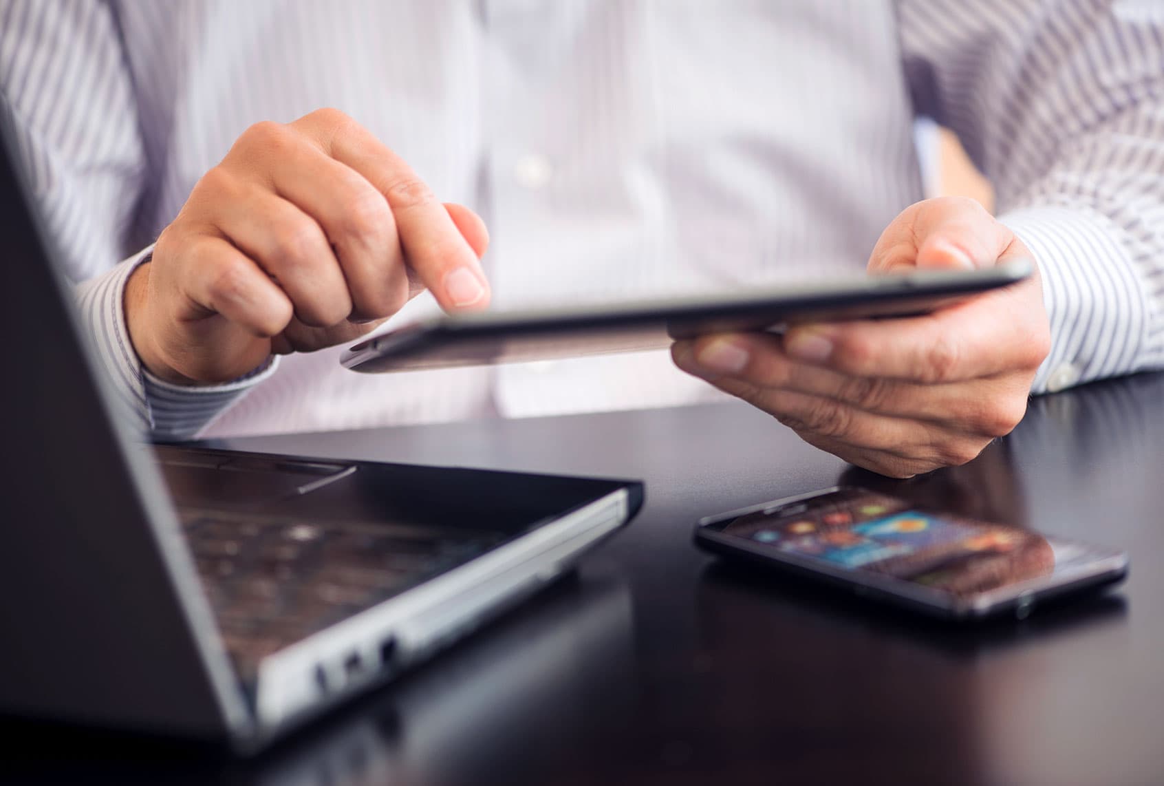 B2B Competitive Intelligence: Tracking Competitors with Precision
