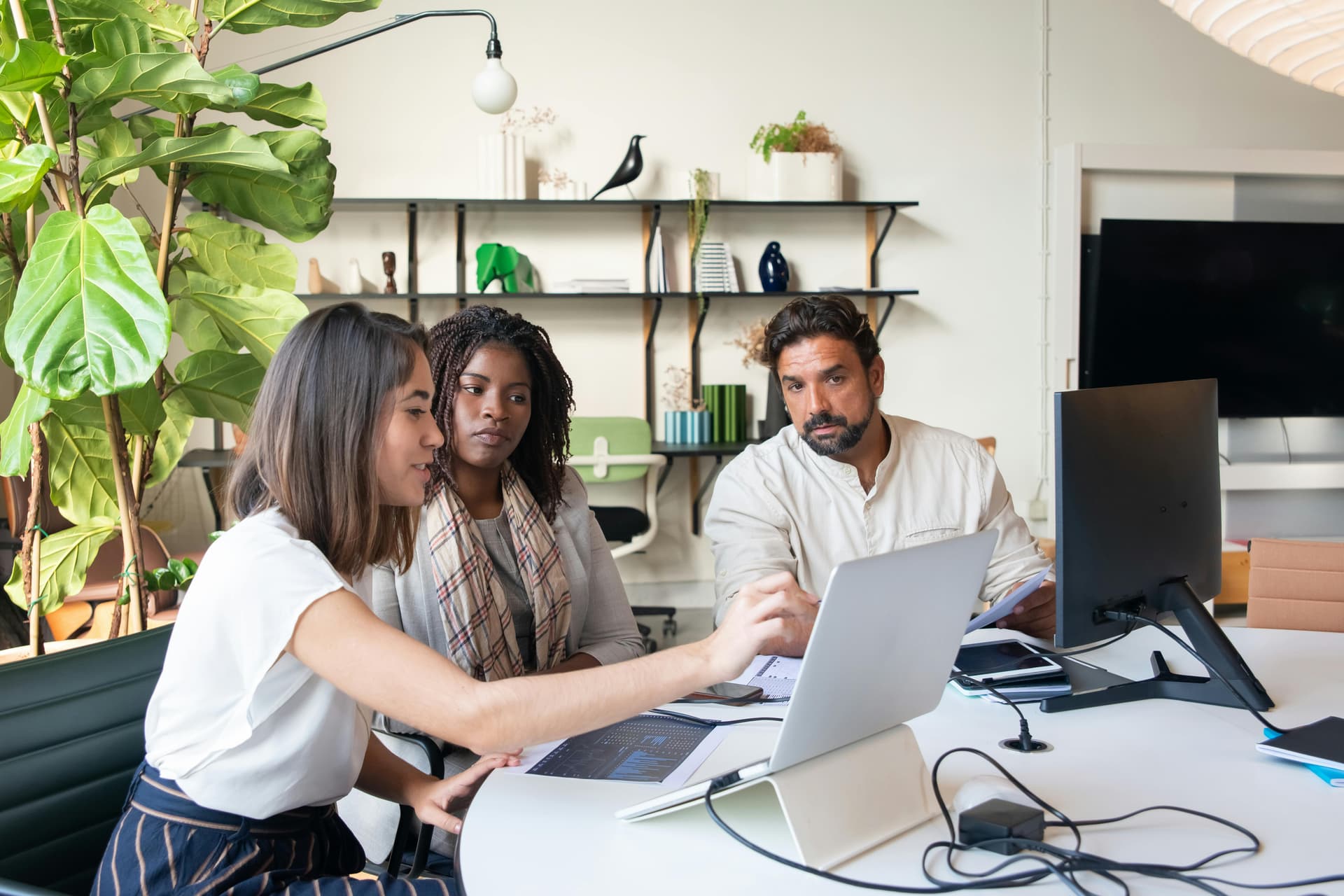 Why Alternatives to University Are Growing in Popularity