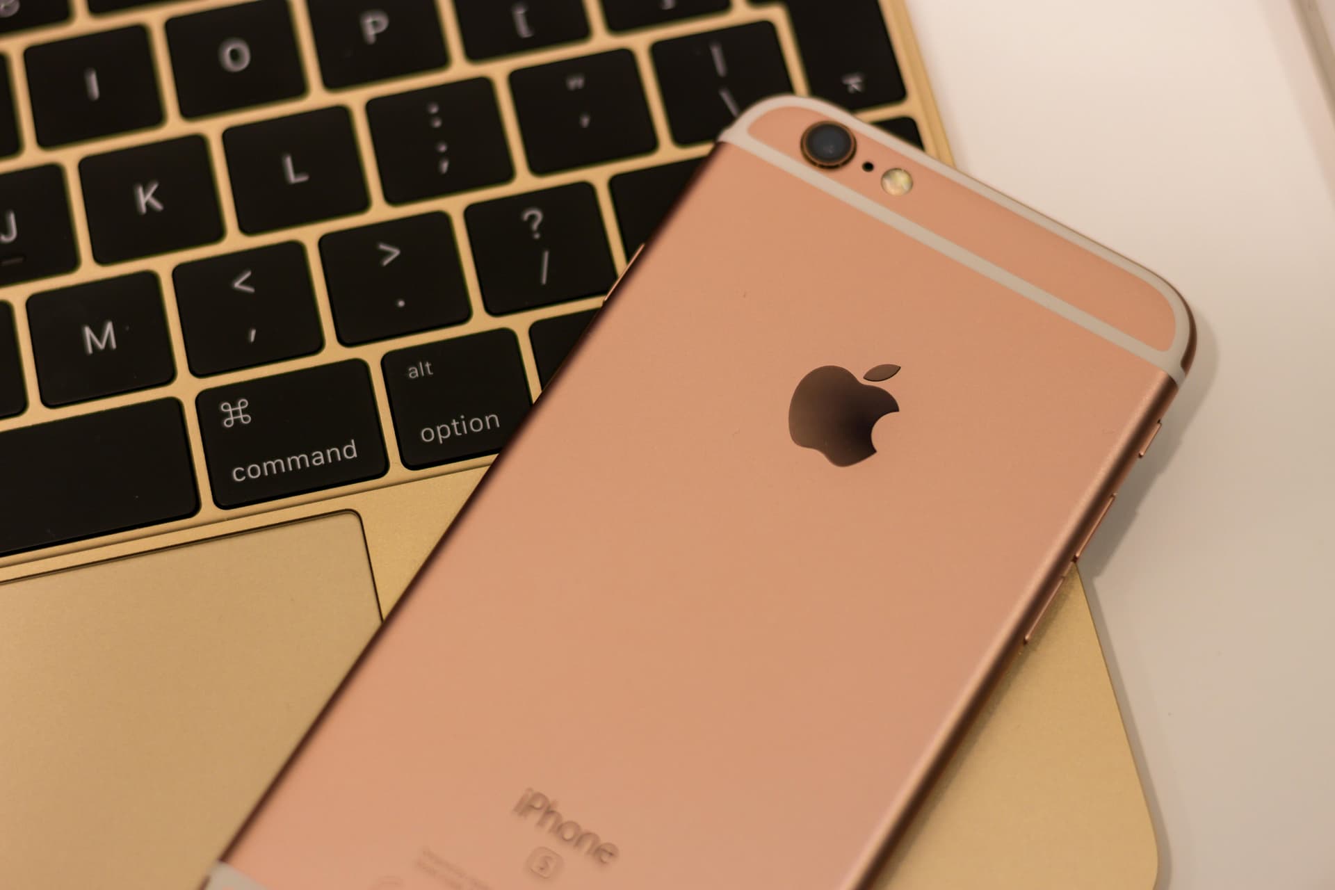 Sell Old Phone For Cash – No Hidden Fees, Instant Offers