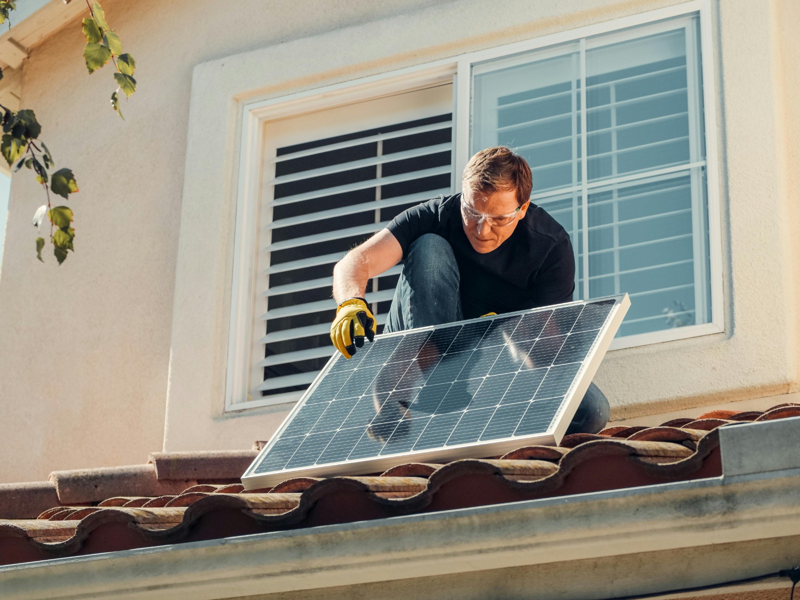 Why Companies Are Turning to Commercial Solar Lincoln Services