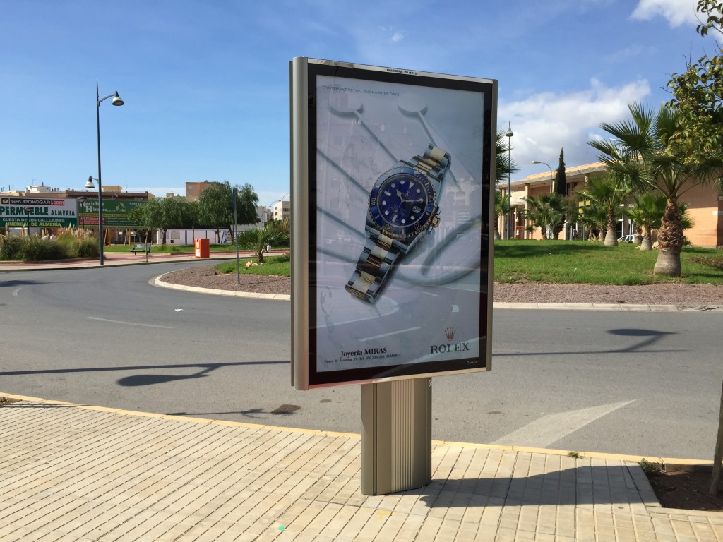 Mupis sostenibles que refuerzan la visibilidad de marca
