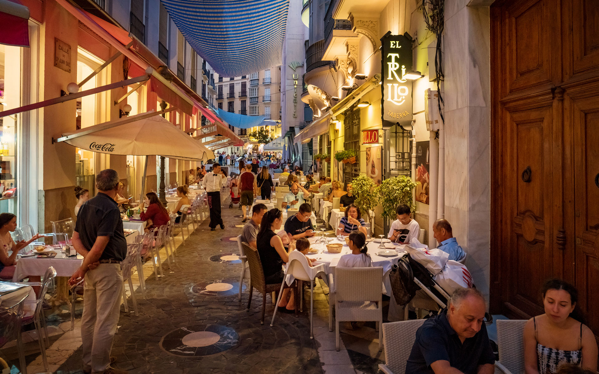 Discover atmosphere and quality at a Coffee Shop Lloret de Mar