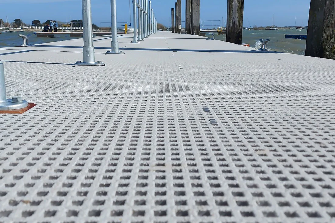 GRP Grating Safety Benefits in Aggressive Environments